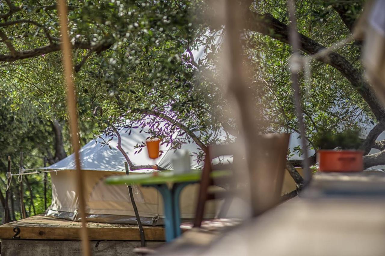 Mini Kamp Perla Hotel Prvic Luka Luaran gambar