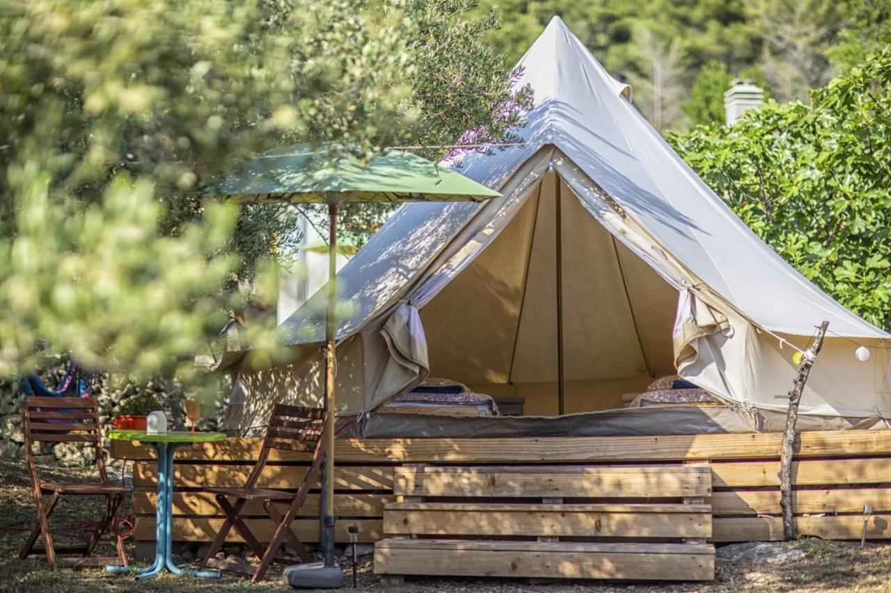 Mini Kamp Perla Hotel Prvic Luka Luaran gambar